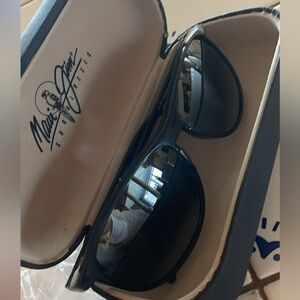 Maui Jim voyager Sunglasses polarized lenses